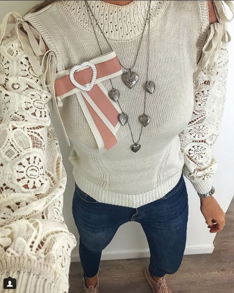 Blusa Tricot Renda Laços