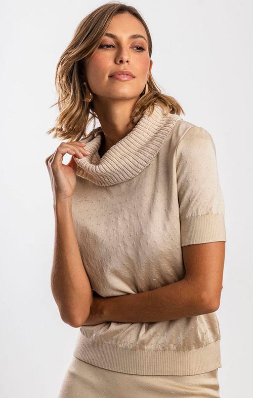 Blusa Tricot Basic Pontinhos Gola Boba