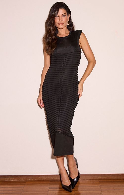 Vestido Tricot Midy Nervuras Ombreira Manga Japonesa